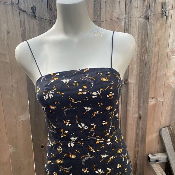 Urban Outfitters Women's Colette Stretch Linen Mini Dress in Black Size US 4 - Picture 4 of 9